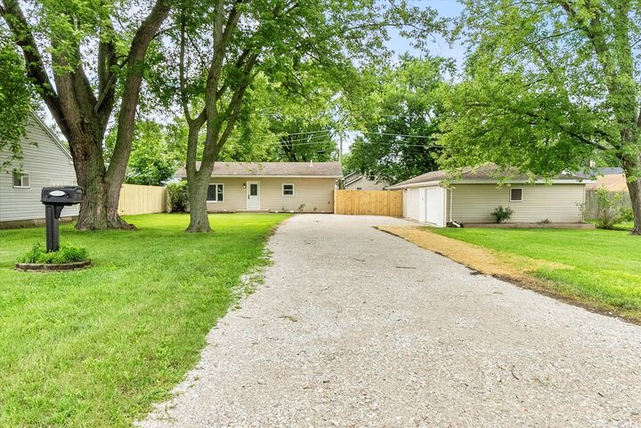 311 Barr Elms Avenue  Joliet IL 60433 photo