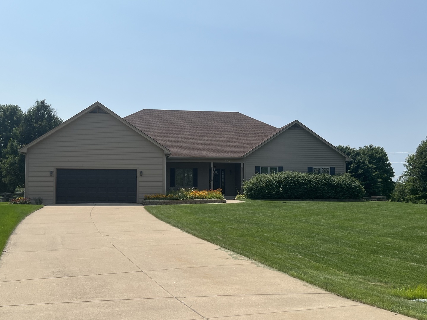 326 Austin Court  Yorkville IL 60560 photo