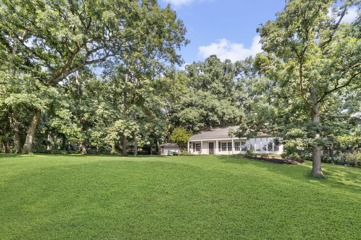 Property Photo: 12222 Rambling Road IL 60491