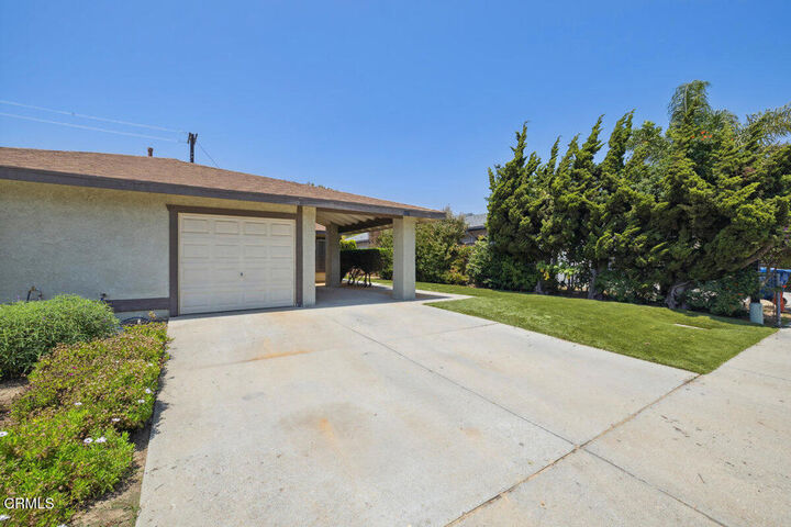 Property Photo: 525 W Santa Barbara Street CA 93060