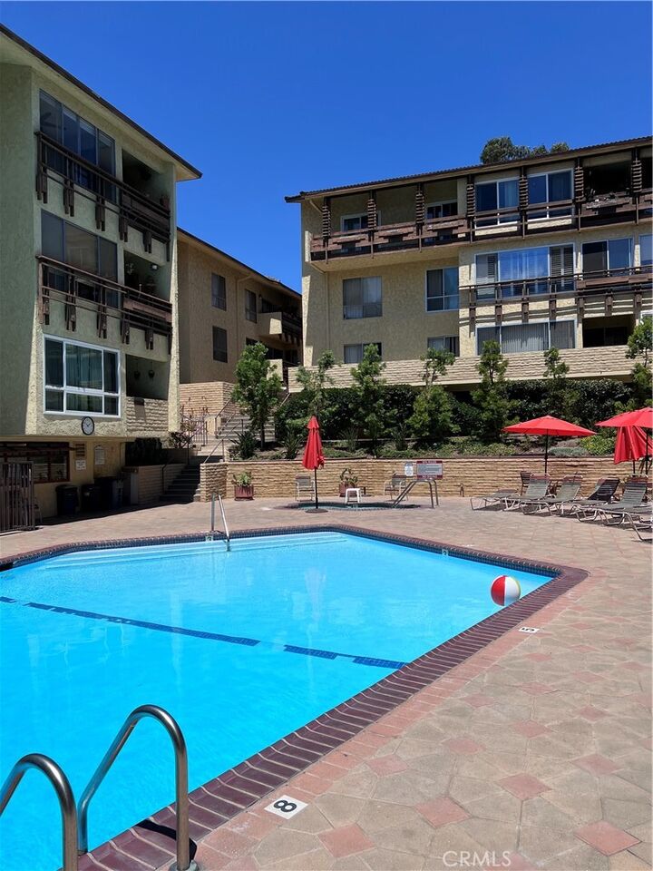 Property Photo:  5600 Kensington Way 209  CA 90230 