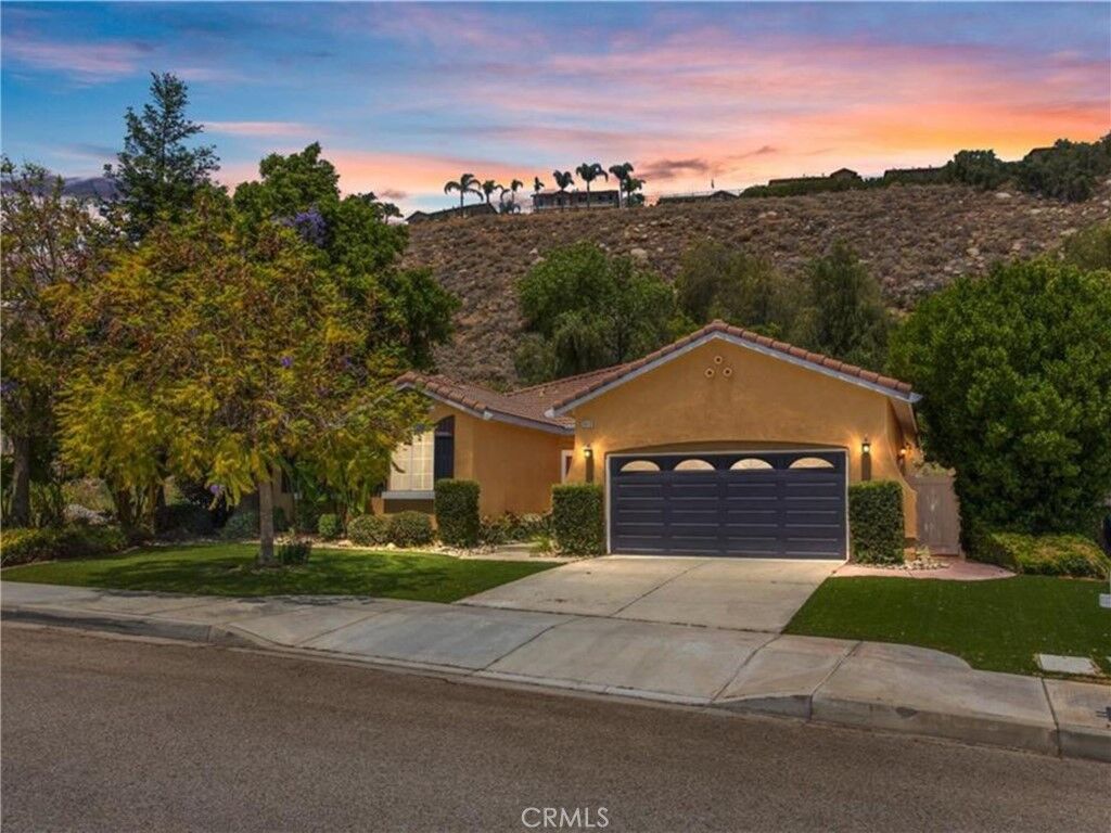 Property Photo: 30016 Cabo Del Oeste CA 92346