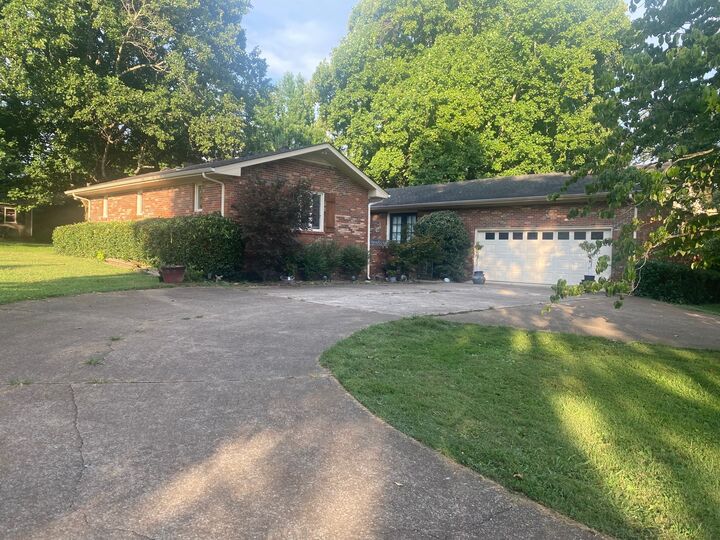 1519 Highway 130 E  Shelbyville TN 37160 photo