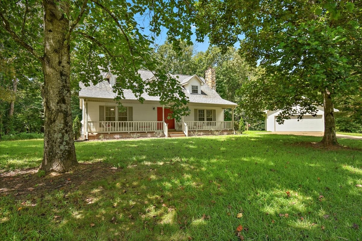 Property Photo: 108 W Cliff Dr TN 38464
