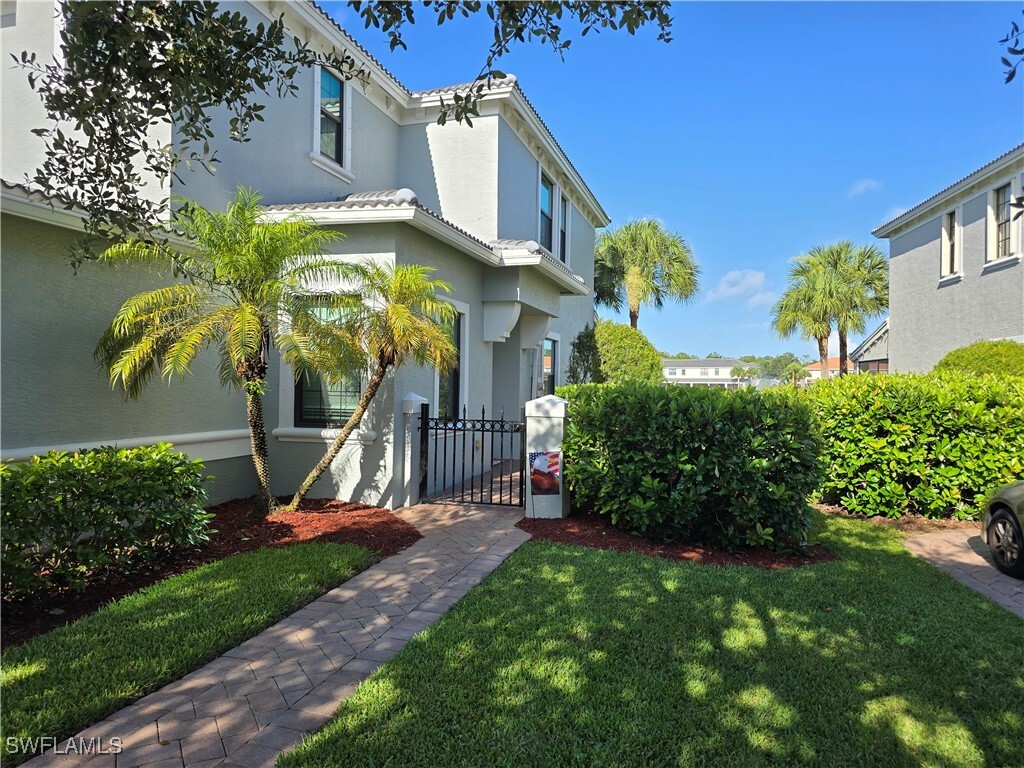 Property Photo:  15591 Summit Place Circle 313  FL 34119 