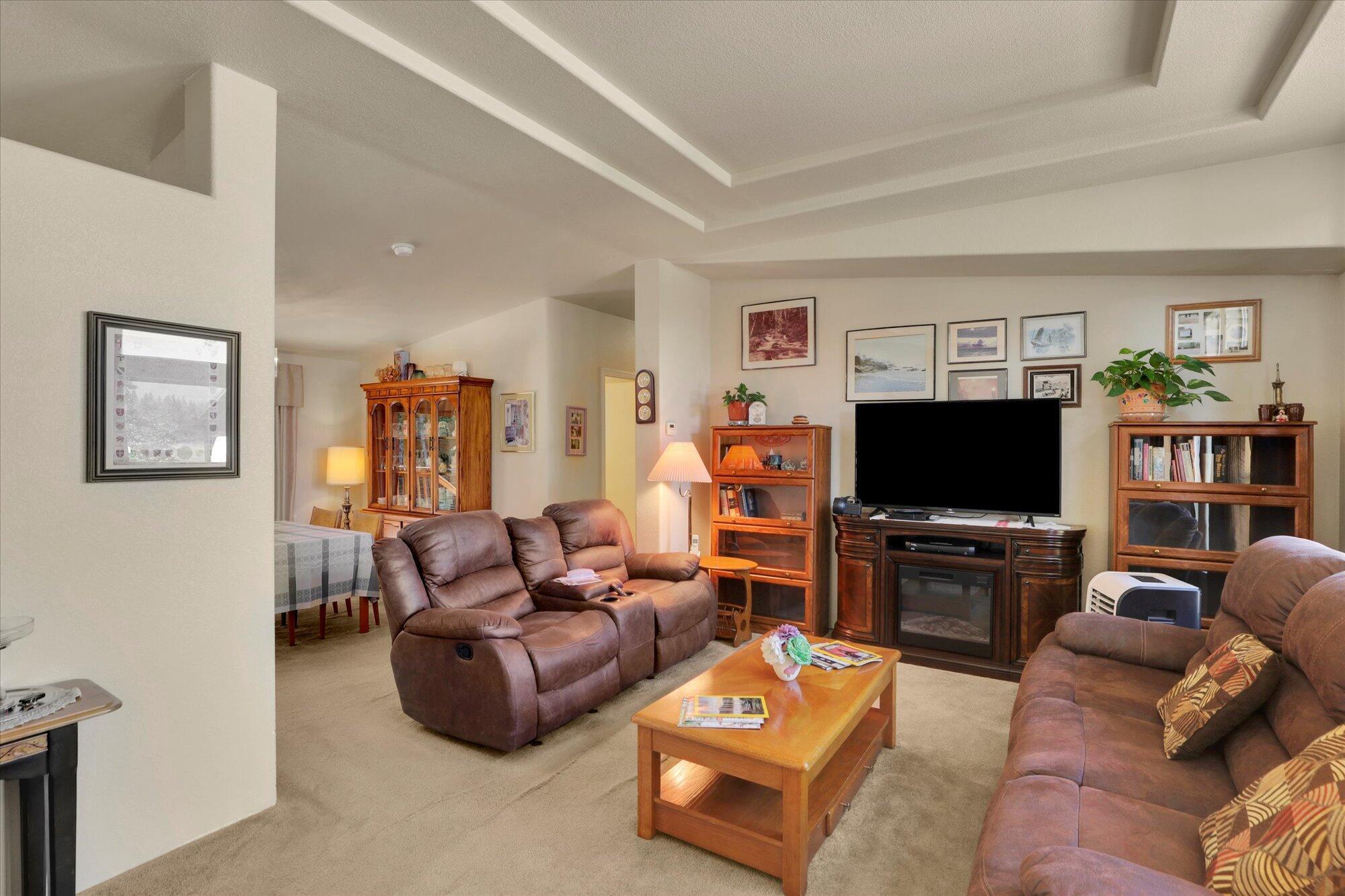 Property Photo: 2351 Wa-31 WA 99139