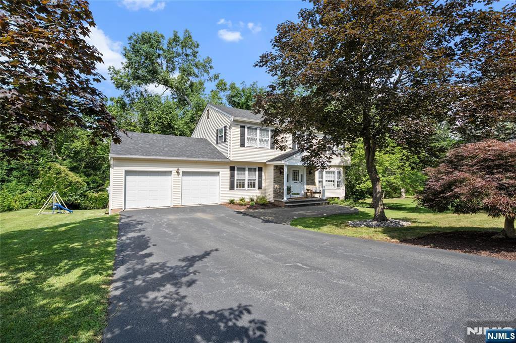 Property Photo:  15 Phyllis Court  NJ 07470 