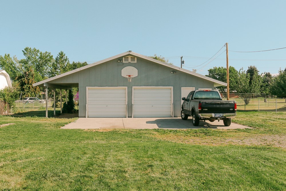 Property Photo: 3522 South Avenue W MT 59804