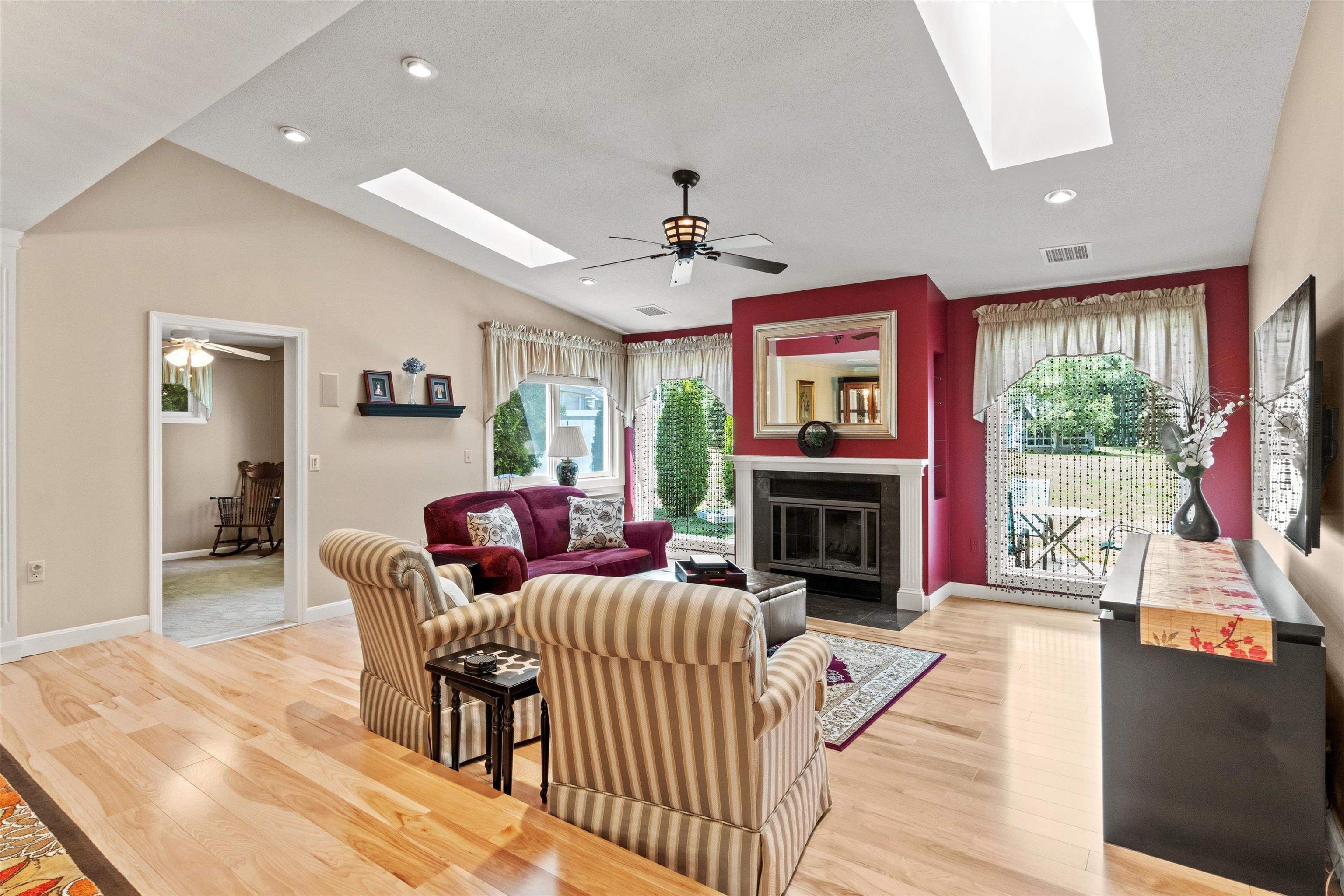 Property Photo: 40 Walden Pond Drive NH 03064