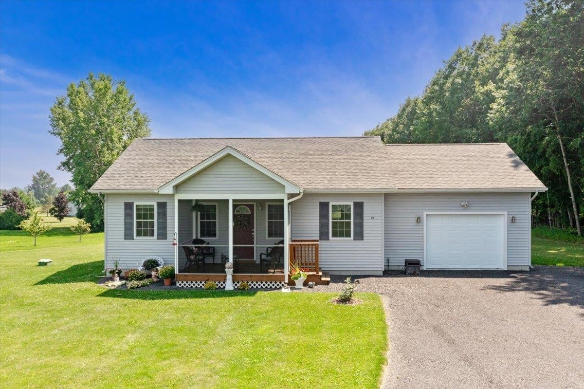 85 Dubuque Drive  Grand Isle VT 05458 photo