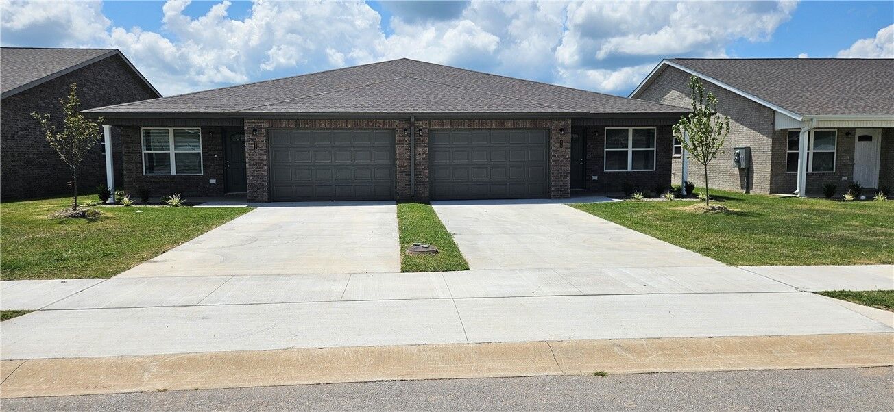 Property Photo:  517 68th Avenue  AR 72712