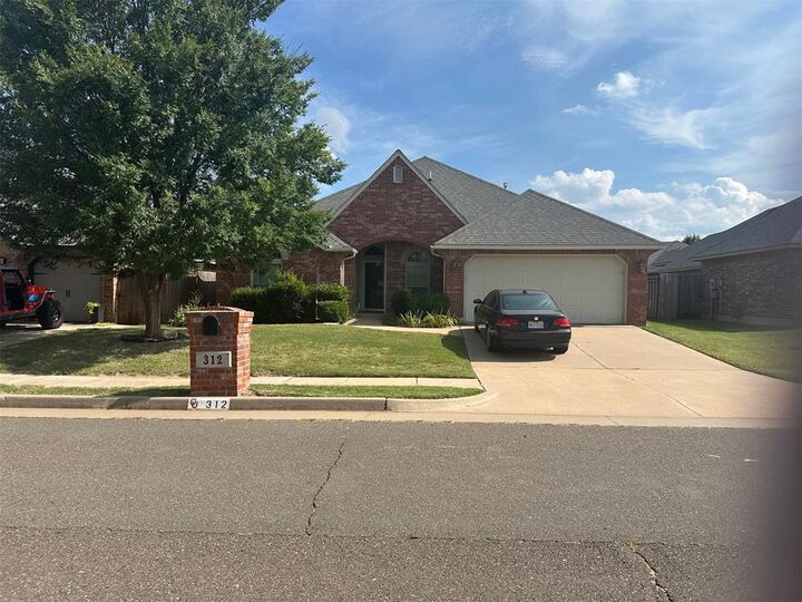 Property Photo: 312 SW 170th Street OK 73170