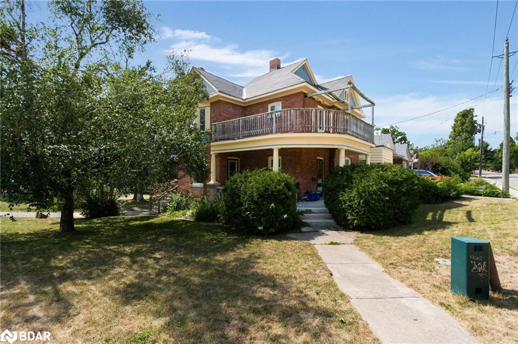 Property Photo: 134 Owen Street ON L4M 3H9