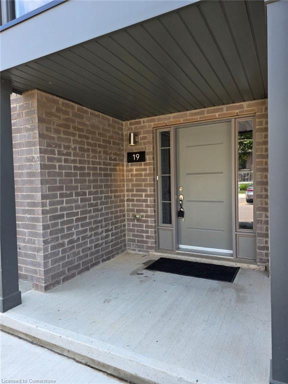 Property Photo:  205 West Oak Trail 19  ON N2R 0R9 
