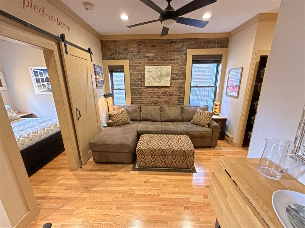 Property Photo:  25 Follen St 3R  MA 02116 