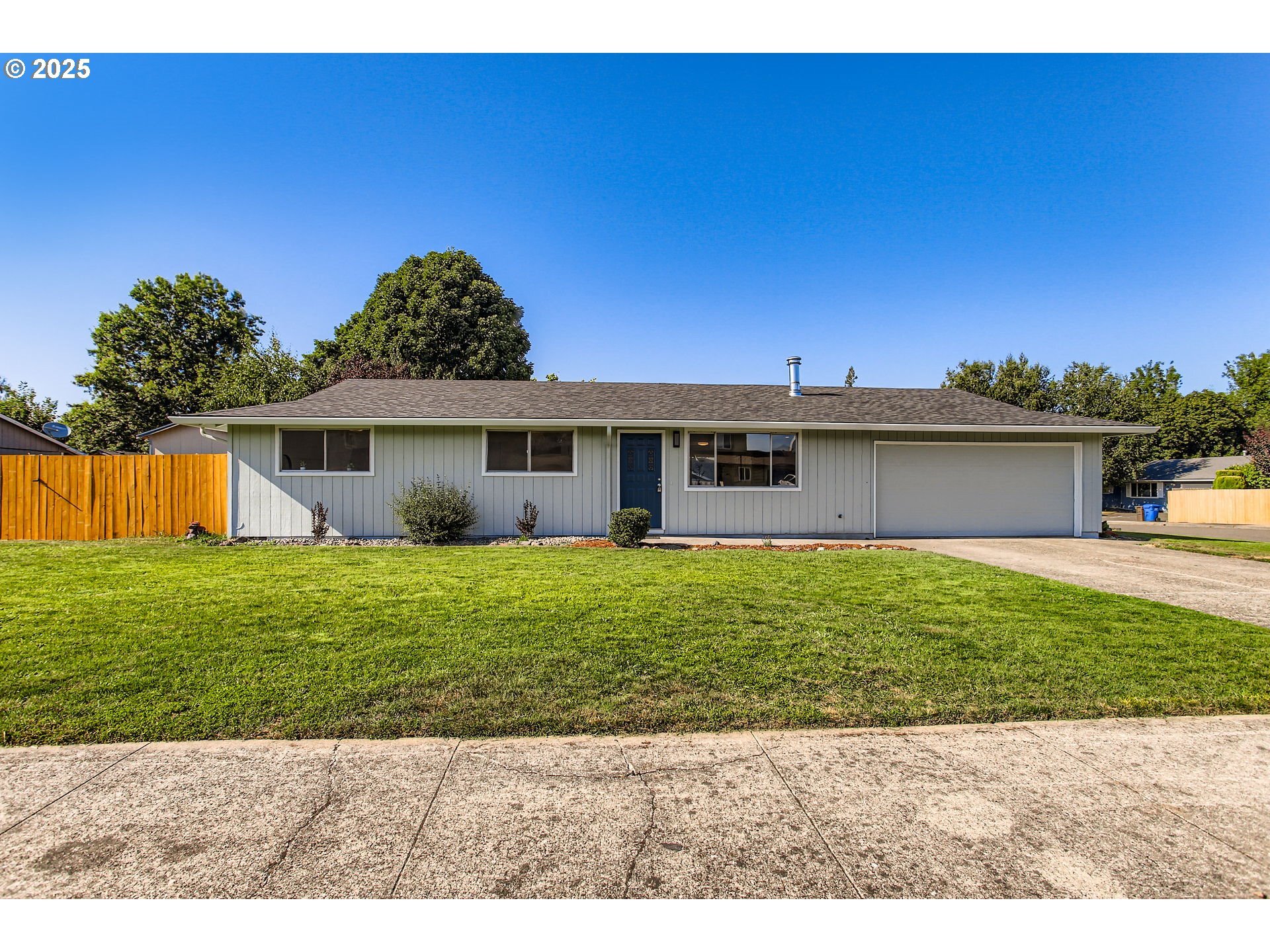 22609 NE Hancock St  Fairview OR 97024 photo