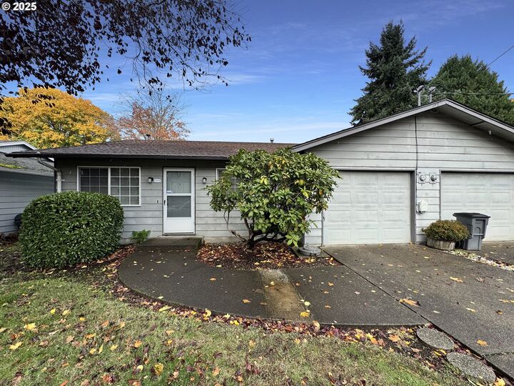 Property Photo: 11112 SE 10th St WA 98664