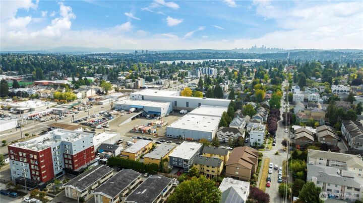 Property Photo:  910 N 95th Street  WA 98103 