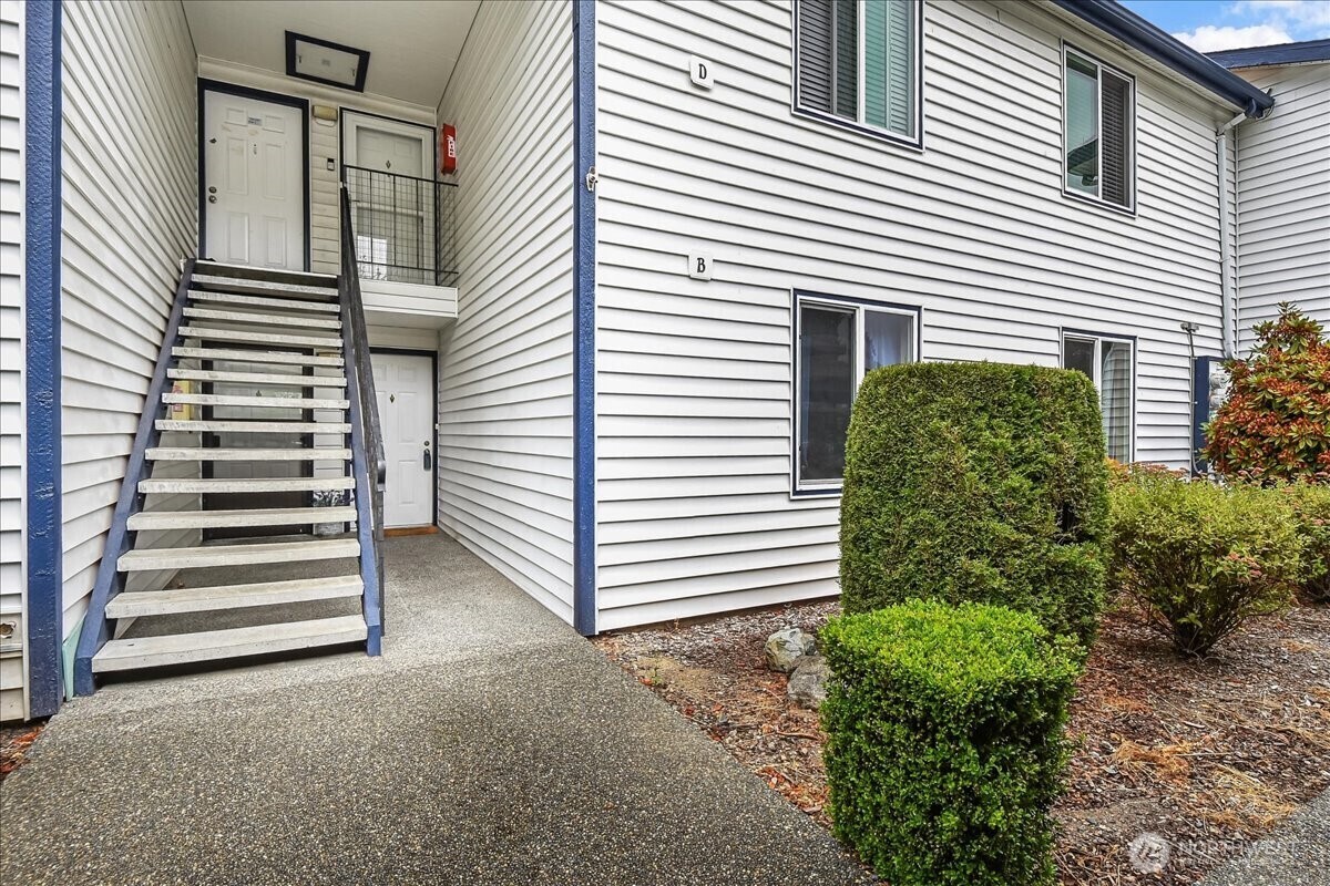 Property Photo: 1832 SW 318th Place 23B WA 98023