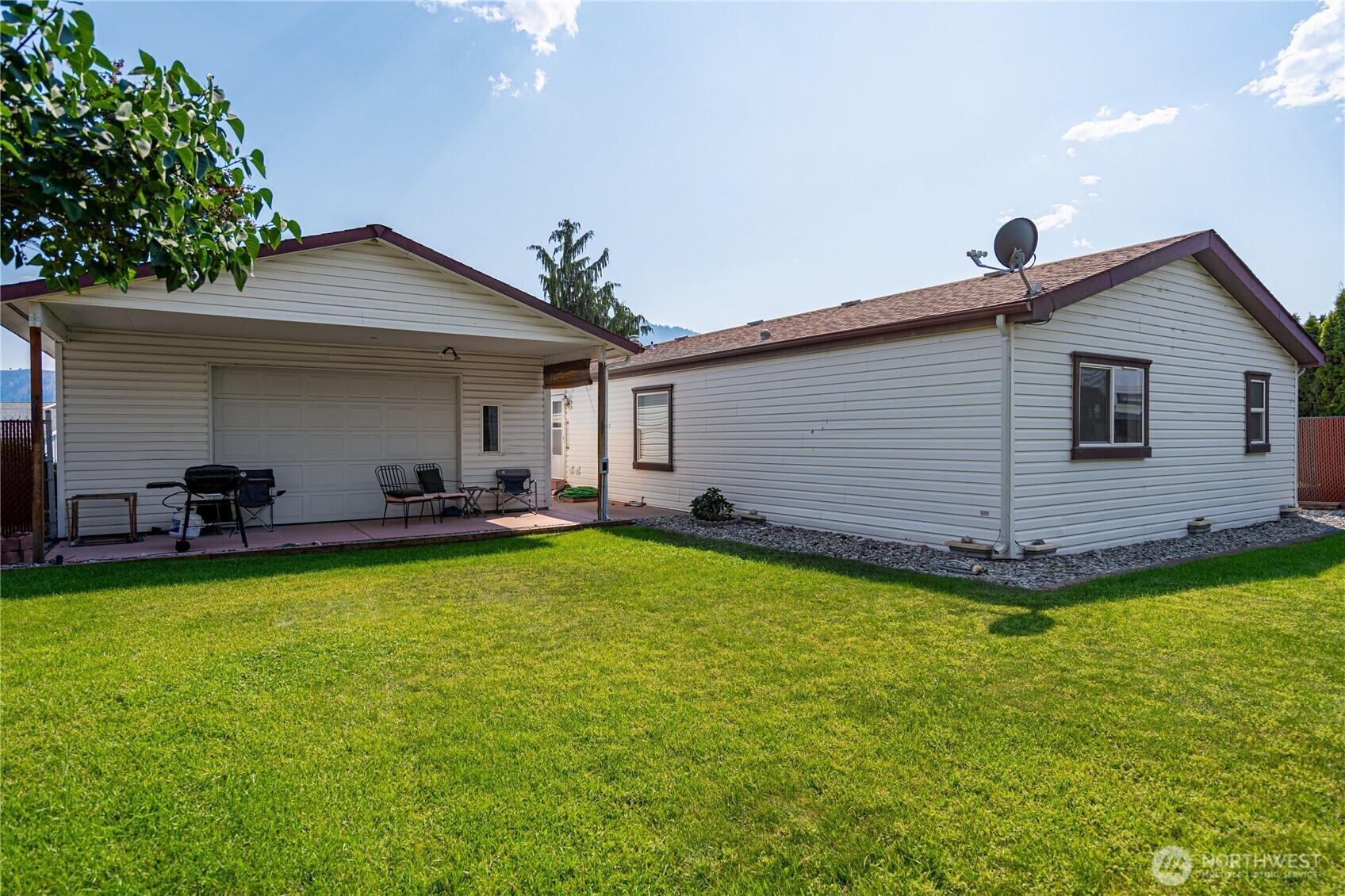 Property Photo: 935 Sunrise Drive WA 98831