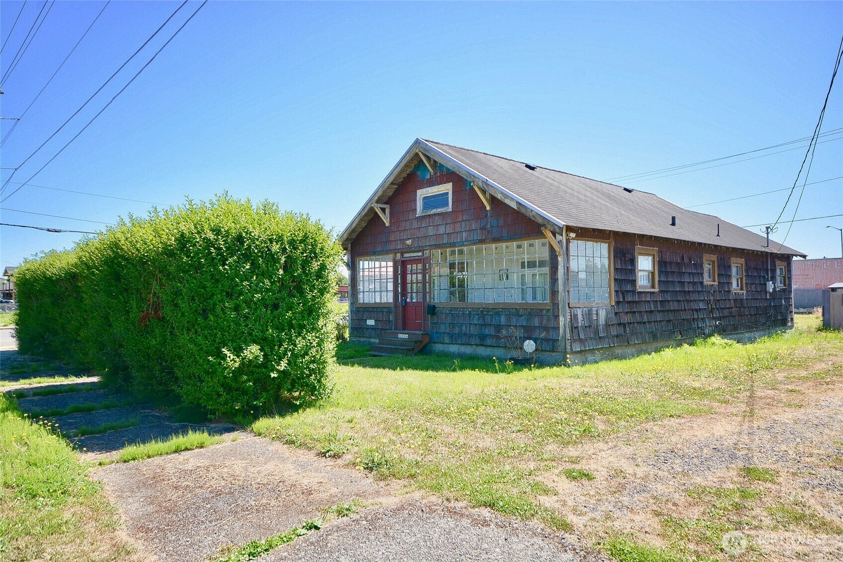 Property Photo: 2224 Pacific Avenue WA 98550