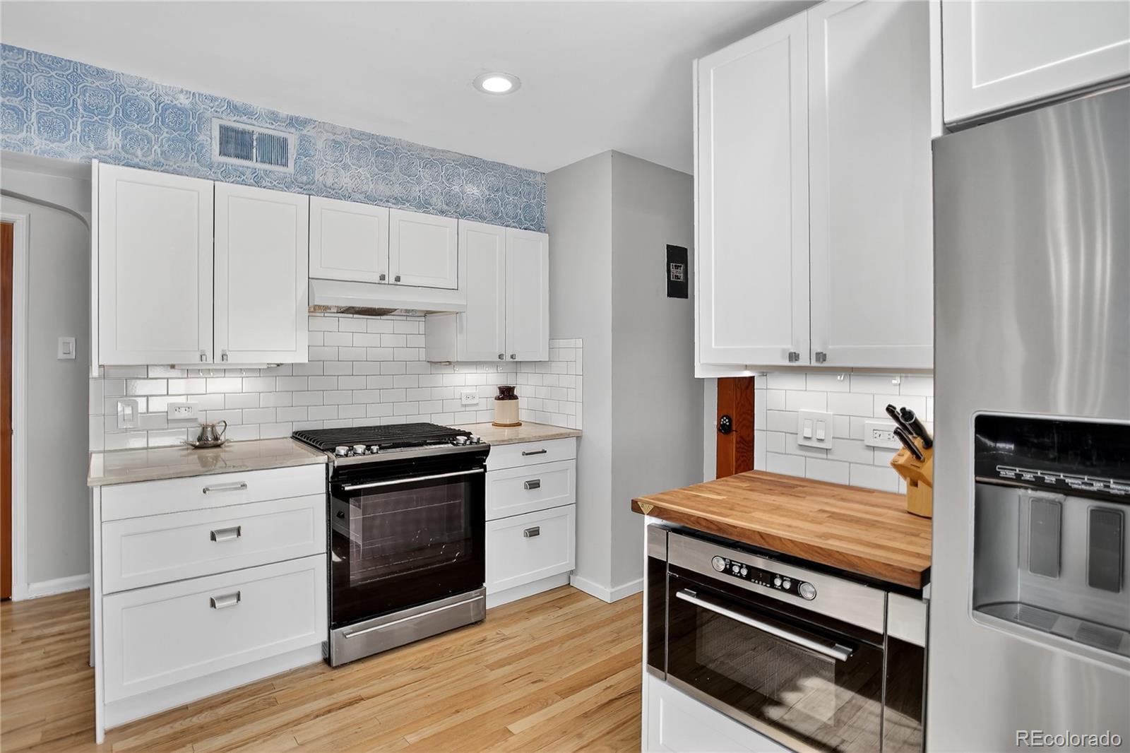 Property Photo:  3119 W 44th Avenue  CO 80211 