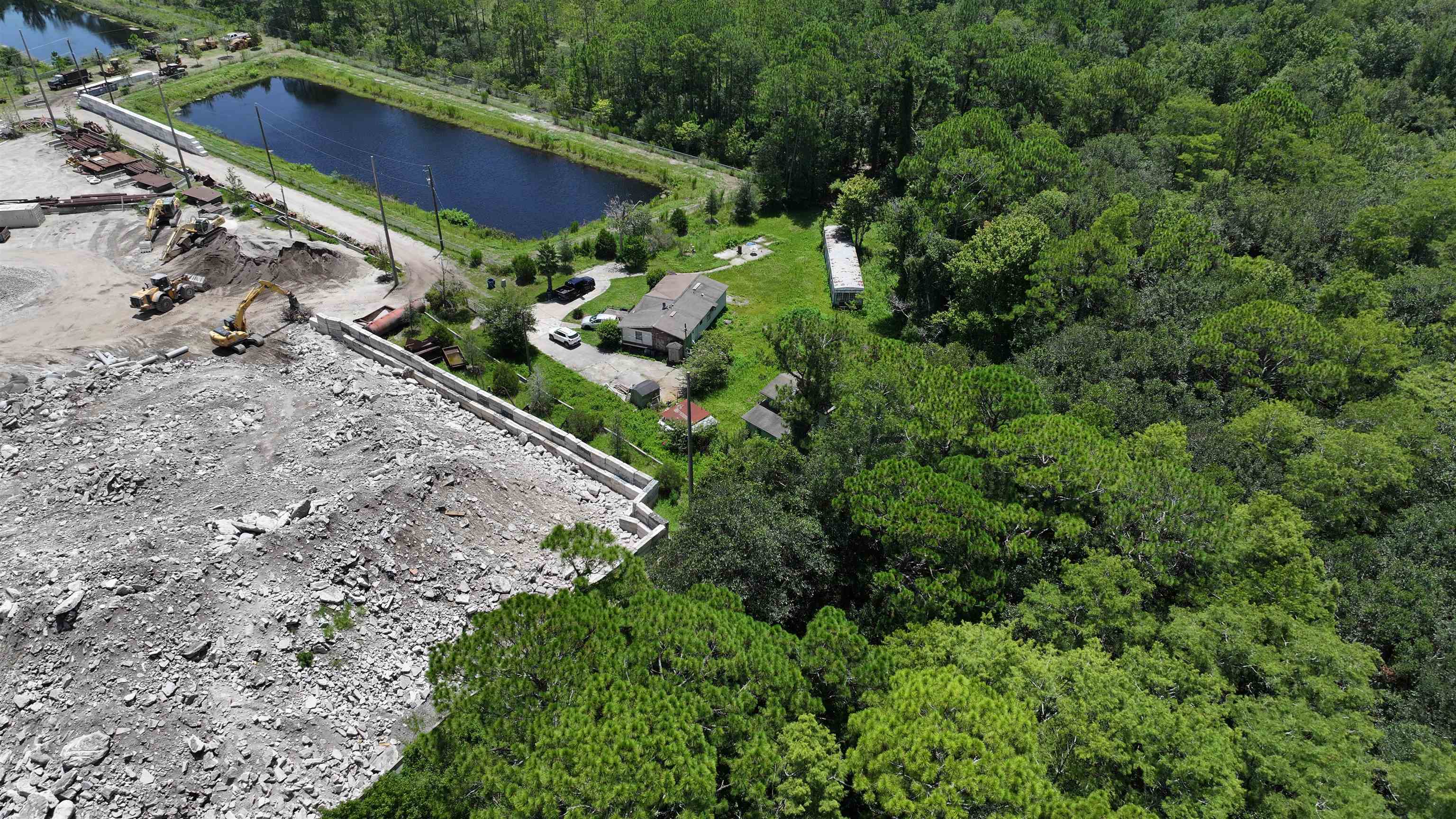 Property Photo: 442 Industry Pl. FL 32095