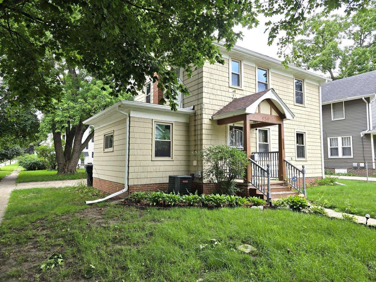 Property Photo:  959 11th Street  WI 53511 