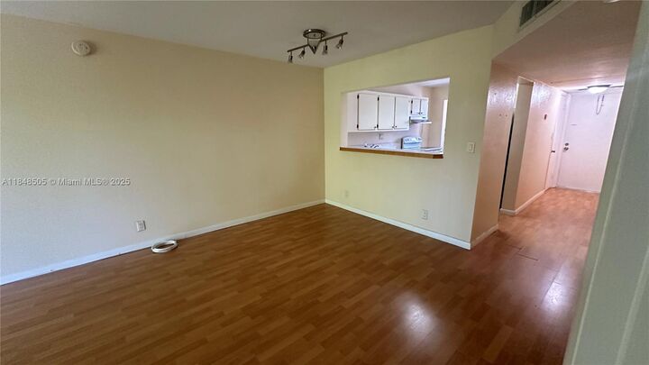 Property Photo:  8060 Fairview Dr 208  FL 33321 