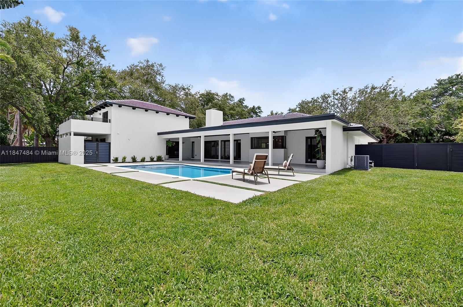 Property Photo: 7865 SW 183rd Ter FL 33157