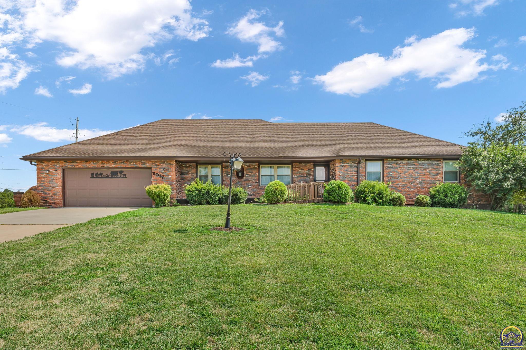 Property Photo: 6017 SW 46th St KS 66610