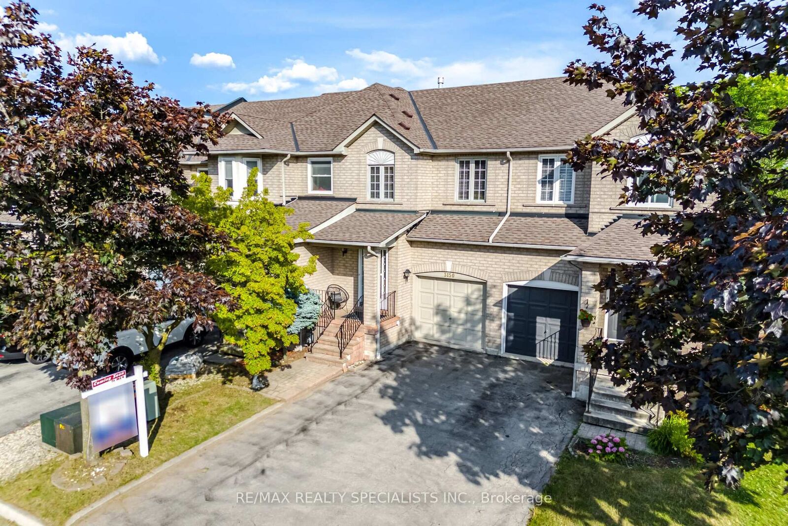 Property Photo: 5150 Silvercreek Drive ON L7L 6K6