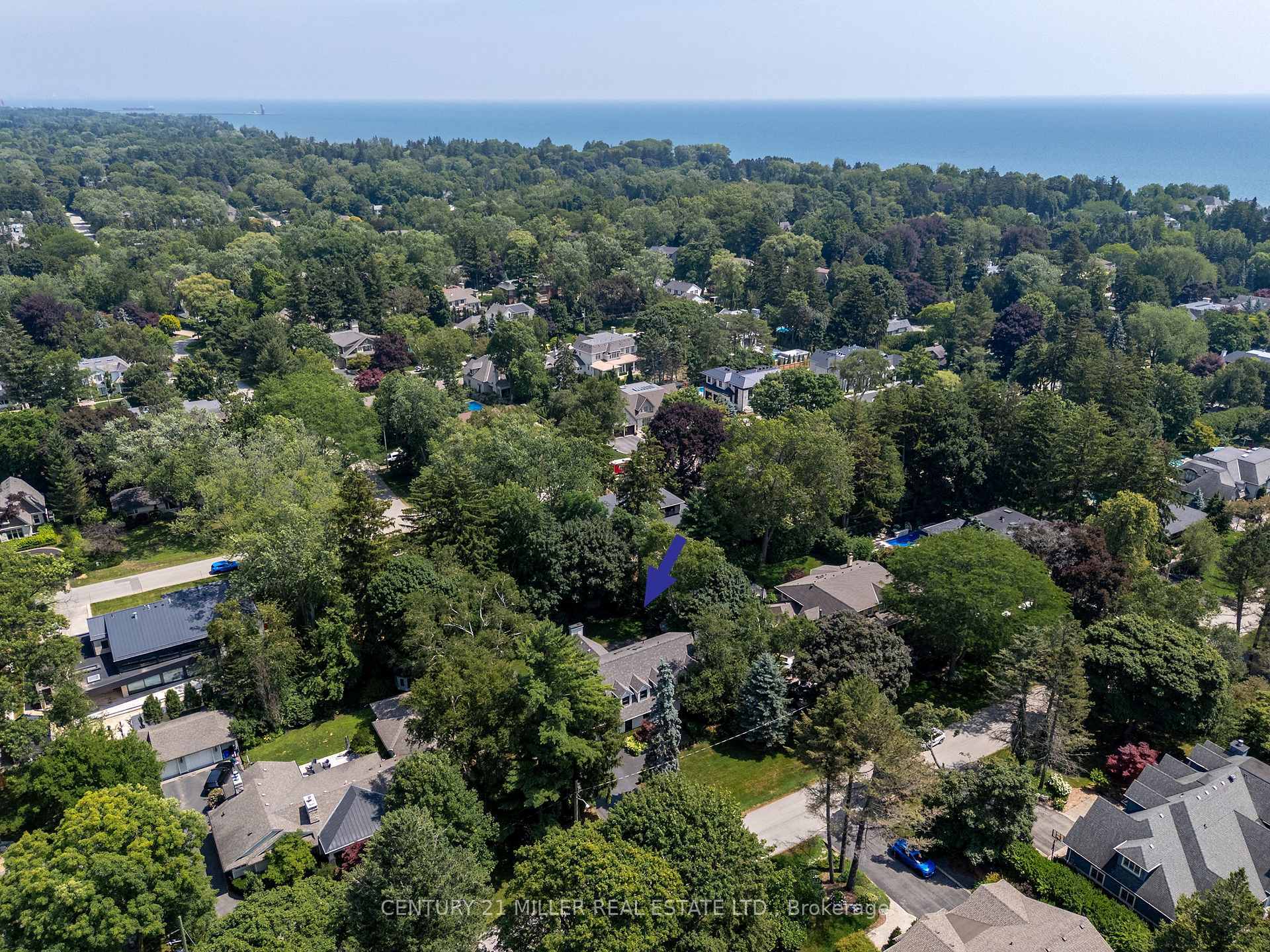 Photo de la propriété: 205 Forestwood Drive ON L6J 4E5