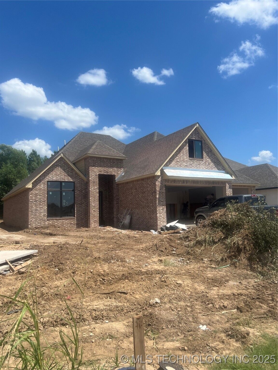 Property Photo:  7011 S Tamarack Avenue  OK 74011 