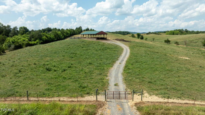 Property Photo:  1550 Mount Hope Road 2  TN 37810 