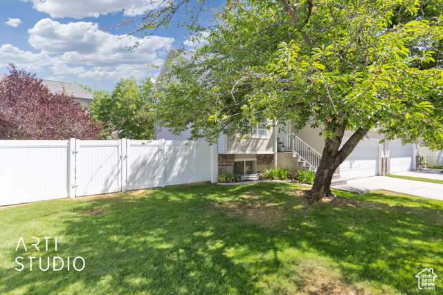 Property Photo: 561 E Thatcher Way S UT 84047