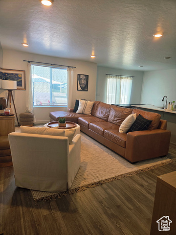 Property Photo: 511 N Helmsman Ln UT 84045
