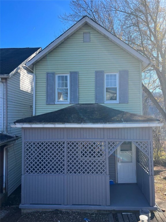 Property Photo: 4 Howe St PA 15038