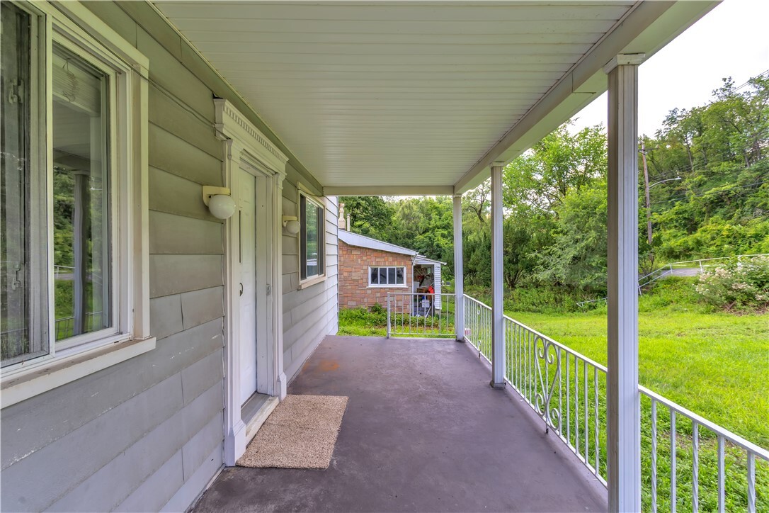 Property Photo: 932 Dixon Ave PA 15137