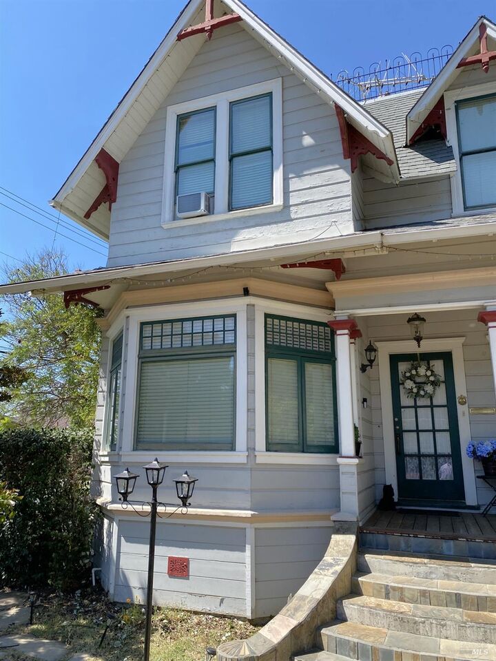 Property Photo:  400 Morgan Street  CA 94585 