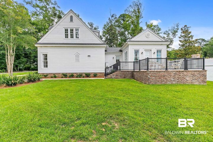 Property Photo: 6818 Cedar Run AL 36532