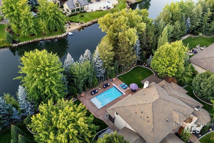 Property Photo:  926 W Sherason Dr.  ID 83616 