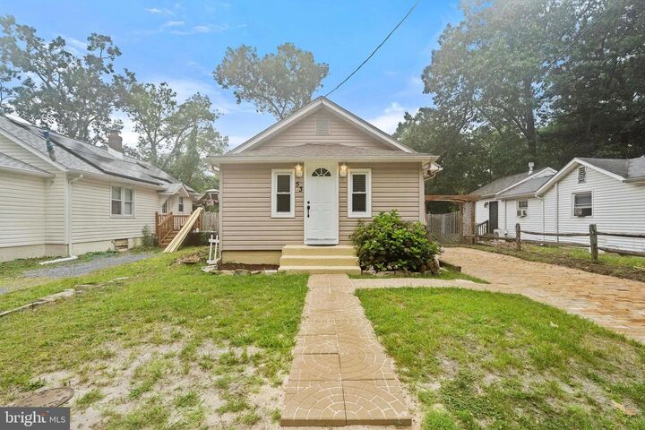 Property Photo:  53 Poppy Street  NJ 08015 