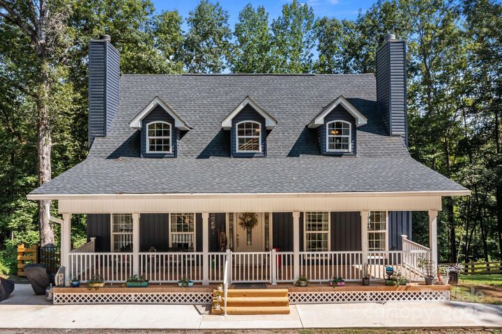 Property Photo: 239 Old Lion Road NC 28625