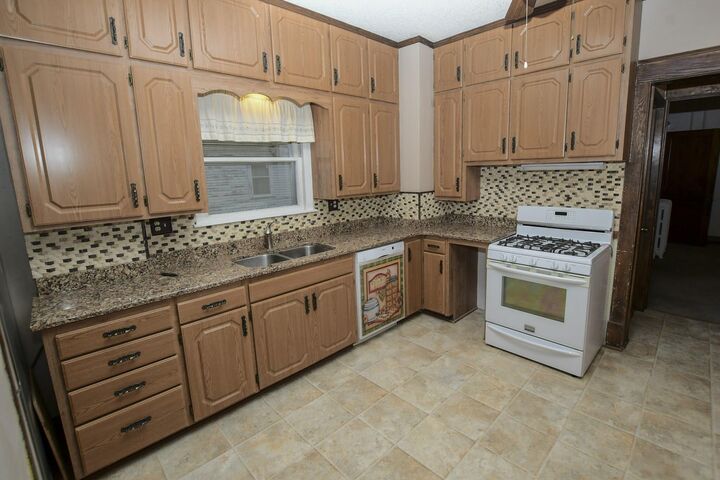 Property Photo: 412 Anderson Street IA 50130