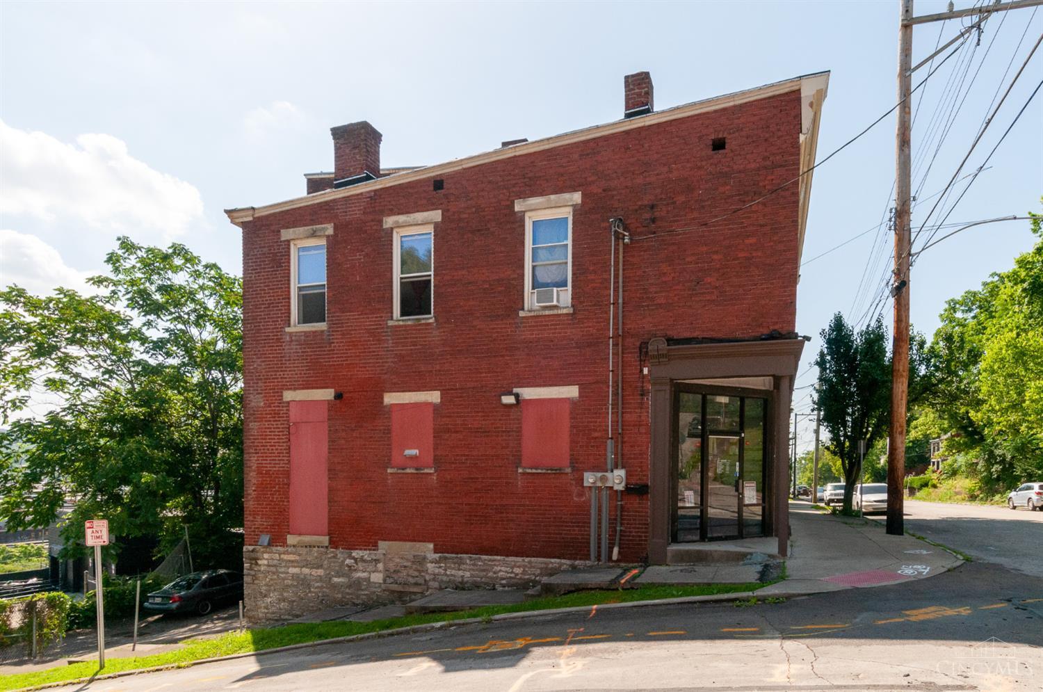 Property Photo: 2566 Beekman Street OH 45225