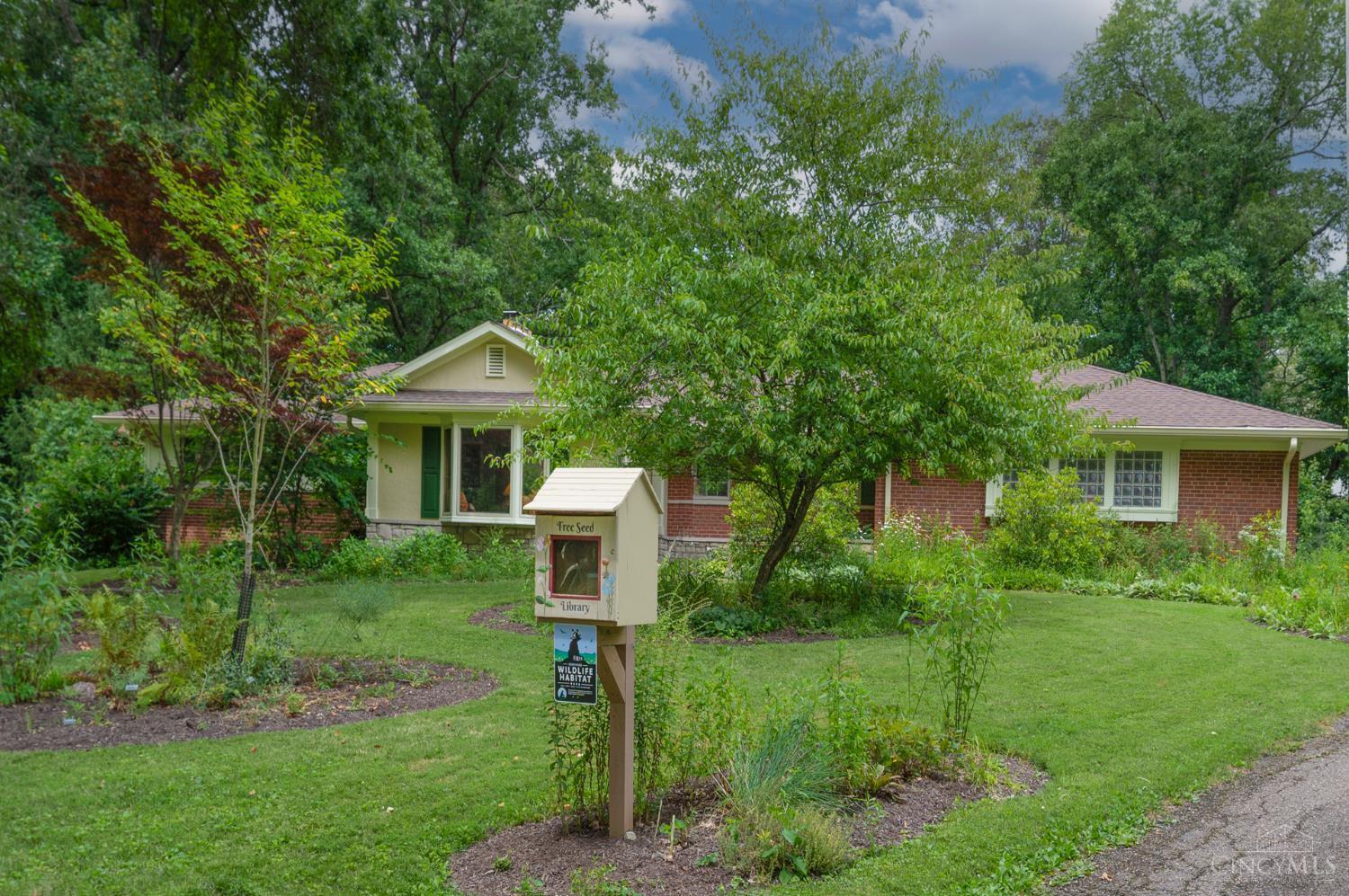Property Photo: 6040 Luwista Lane OH 45230