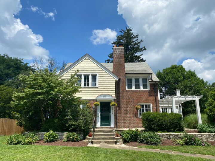 2424 Sherwood Road  Bexley OH 43209 photo