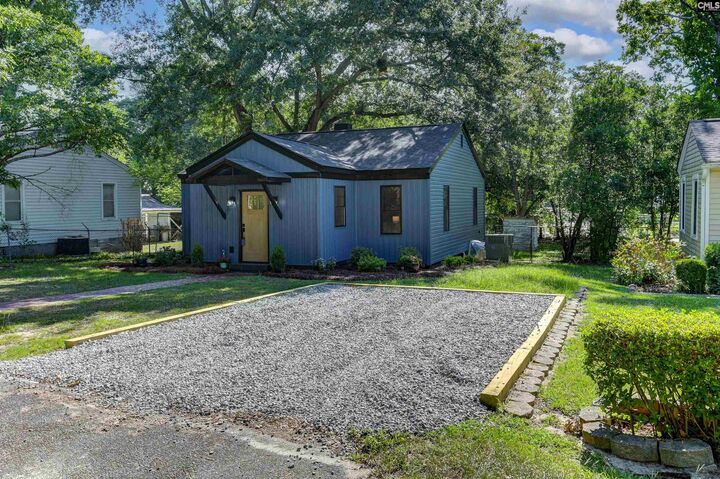 Property Photo:  410 Hemphill  SC 29205-4046 