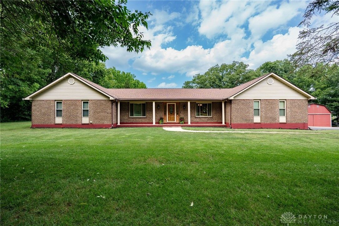 Property Photo: 8895 E State Route 40 OH 45344